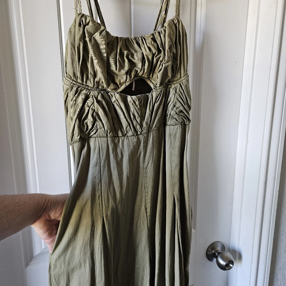 Free People Olive Green Smocked Wide Leg Jumpsuit – Size S (SP) - Picture 5 of 10